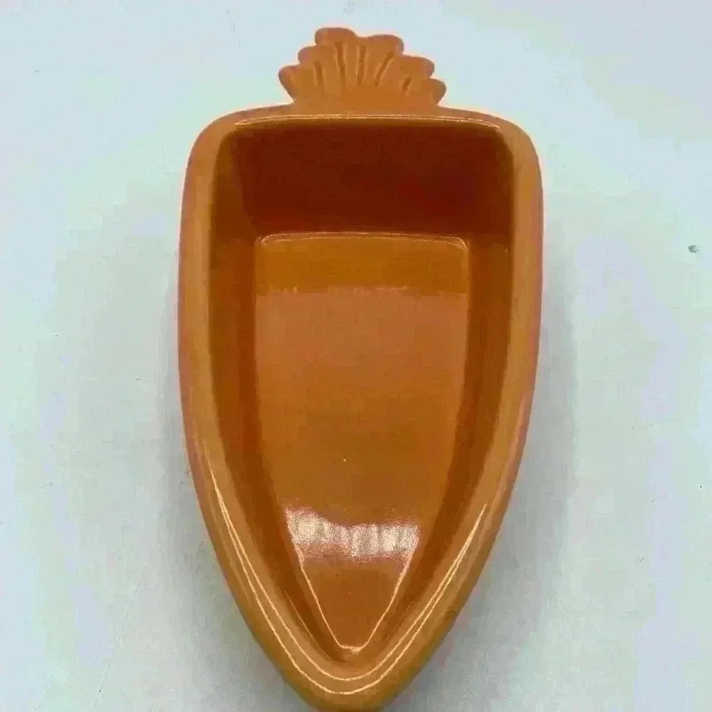 Chantal 93-CA12 Orange Carrot Shaped Baking Bakeware Dish 1 Cup